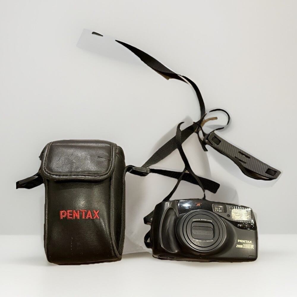 Pentax Film Point Shoot Camera Zoom 105-R 35mm with Case Vintage For Parts Only